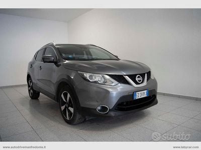 Usata Nissan Qashqai N-Connecta 130 CV (95 kW) 2015 Grigio SUV