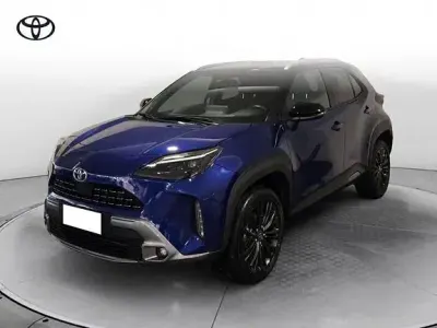 Usata Toyota Yaris Hybrid Active 2022 Blu Pick-up