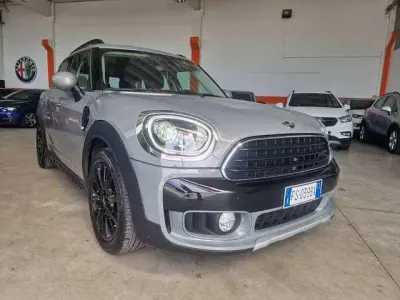 Usata Mini One Countryman 102 CV (75 kW) 2018 Grigio SUV