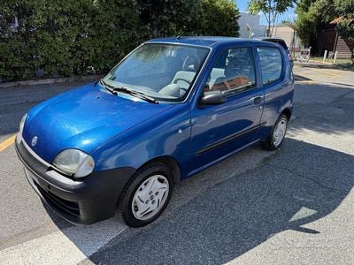 Usata Fiat 600 54 CV (39 kW) 2005 Blu Berlina