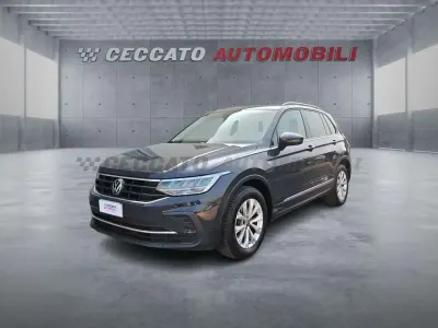 Usata VW Tiguan Life 150 CV (110 kW) 2024 Grigio SUV