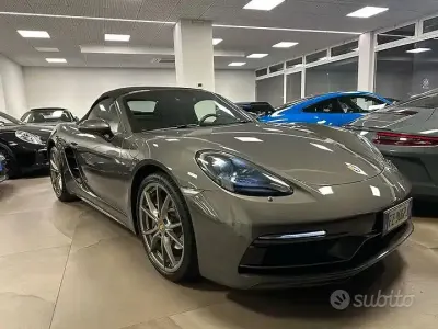 Usata Porsche 718 Boxster 300 CV (220 kW) 2019 Grigio Cabrio