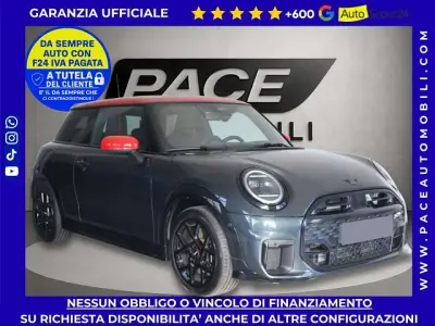 Usata Mini John Cooper Works 156 CV (114 kW) 2024 Grigio metallizzato Utilitaria