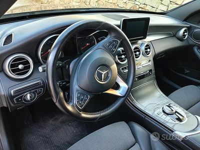 Begagnad Mercedes C220 170 HK (125 kW) 2018 Svart Kombi