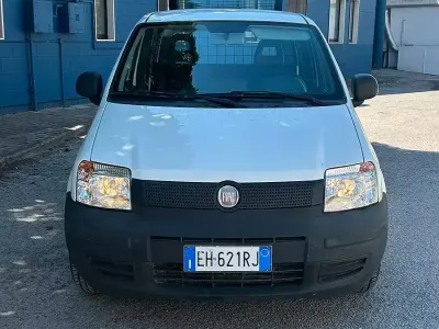 Usata Fiat Panda 69 CV (50 kW) 2011 Bianco Utilitaria
