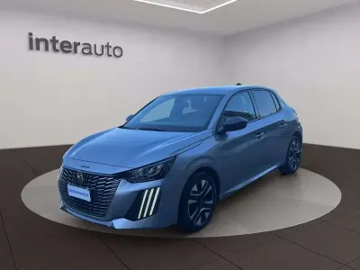 Usata Peugeot 208 Allure 101 CV (74 kW) 2024 Grigio metallizzato Utilitaria