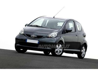 Usata Toyota Aygo Sol 68 CV (50 kW) 2008 Nero Utilitaria