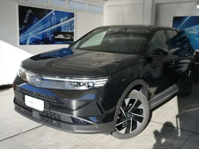 Usata Opel Grandland X 136 CV (100 kW) 2025 Karbon black SUV