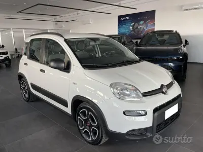 Usata Fiat Panda City Life 69 CV (50 kW) 2022 Bianco Utilitaria
