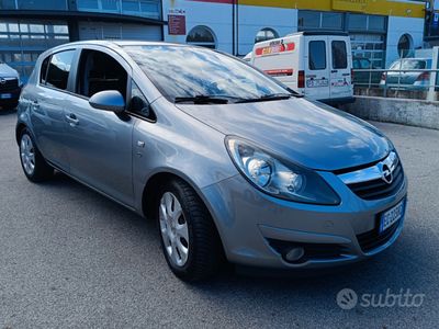 usata Opel Corsa 1.3 Mjt neopatentati