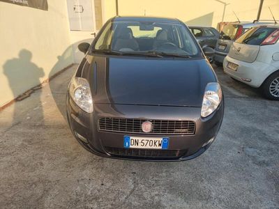 Usata Fiat Grande Punto Active 75 CV (55 kW) 2008 Grigio Utilitaria