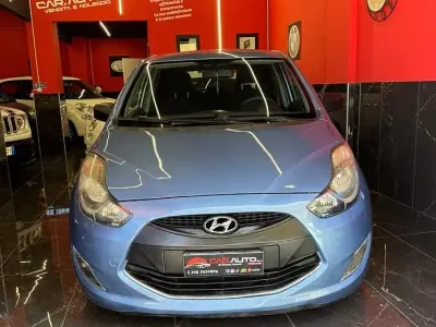 Begagnad Hyundai ix20 Comfort 77 HK (56 kW) 2012 Blå Halvkombi
