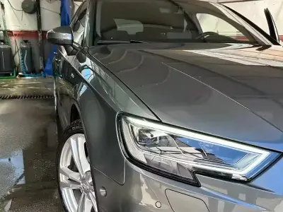 Usata Audi A3 Admired 116 CV (85 kW) 2019 Grigio Berlina