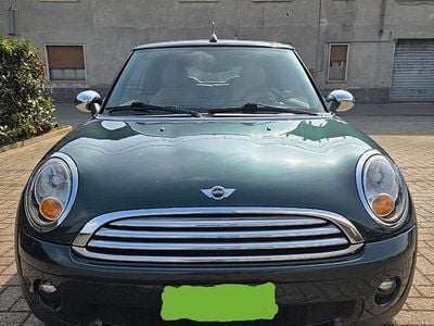 Usata Mini Cooper Cabriolet 122 CV (89 kW) 2010 Verde Cabrio