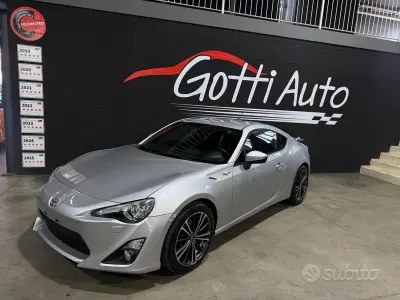 Usata Toyota GT86 GT 200 CV (147 kW) 2012 Grigio Coupé