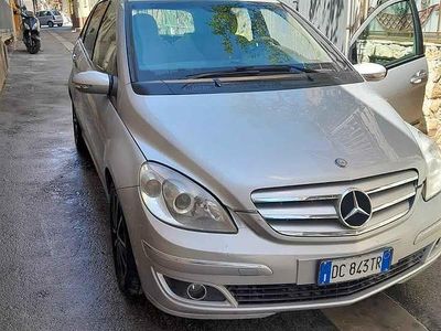 Usata Mercedes B200 Chrome 146 CV (107 kW) 2006 Grigio Monovolume