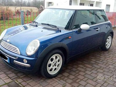 Usata Mini ONE 90 CV (66 kW) 2001 Blu Utilitaria