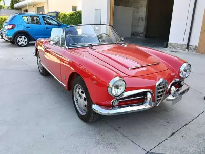 Usata Alfa Romeo Giulia Spider 92 CV (67 kW) 1964 Rosso Cabrio