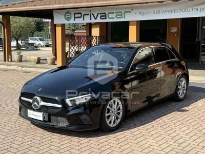 Usata Mercedes A180 116 CV (85 kW) 2019 Nero SUV