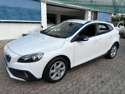 Usata Volvo V40 CC Business Edition 114 CV (83 kW) 2014 Bianco Station wagon