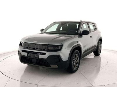 Nuova Jeep Avenger Longitude 101 CV (74 kW) 2025 Grigio SUV