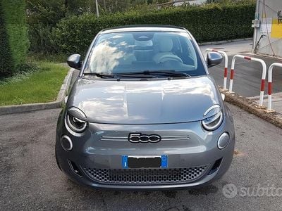 Usata Fiat 500e 86 kW (118 CV) 2022 Grigio Berlina