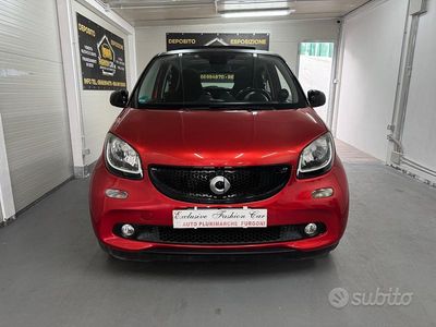 Usata Smart ForFour Passion 71 CV (52 kW) 2015 Rosso Utilitaria