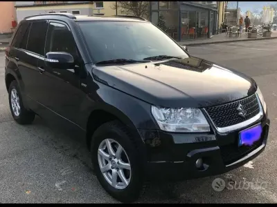 Usata Suzuki Grand Vitara 129 CV (94 kW) 2010 Nero SUV