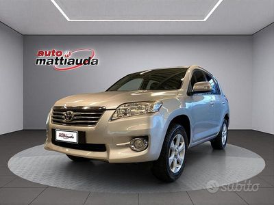 Usata Toyota RAV4 150 CV (110 kW) 2011 Grigio SUV