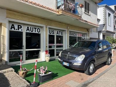 Usata SsangYong Rexton II 165 CV (121 kW) 2006 Grigio SUV