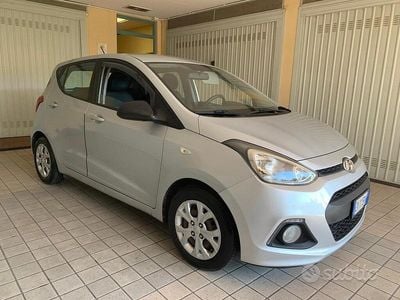 Usata Hyundai i10 Comfort 67 CV (49 kW) 2014 Grigio Utilitaria