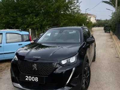 Usata Peugeot 2008 Allure 110 CV (80 kW) 2021 Nero SUV