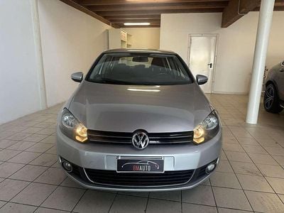 Usata VW Golf VI 102 CV (75 kW) 2009 Argento Utilitaria