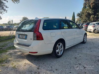 Usata Volvo V50 Plus 114 CV (83 kW) 2012 Bianco Station wagon
