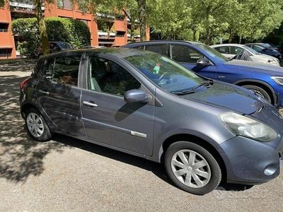 Occasion Renault Clio III 75 PK (55 kW) 2009 Grijs Sedan