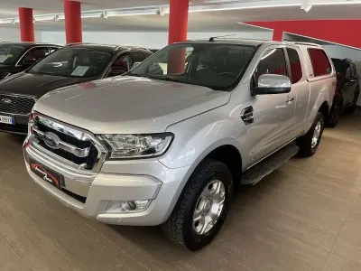 Usata Ford Ranger Limited 160 CV (117 kW) 2018 Argento Pick-up