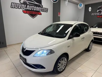 Brugt Lancia Ypsilon Gold 69 HK (50 kW) 2012 Hvid Hatchback