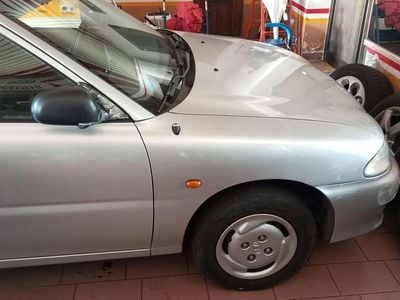 Gebraucht Hyundai Accent 84 PS (61 kW) 1996 Grau Coupé