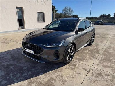 Usata Ford Focus Active 125 CV (91 kW) 2022 Grigio SUV