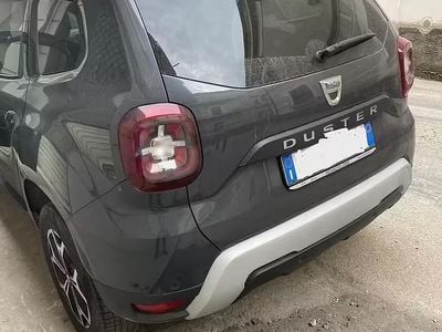 Usata Dacia Duster Prestige 101 CV (74 kW) 2021 Grigio SUV