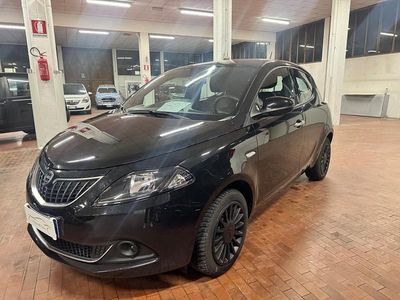 Usata Lancia Ypsilon Silver 69 CV (50 kW) 2022 Nero Utilitaria