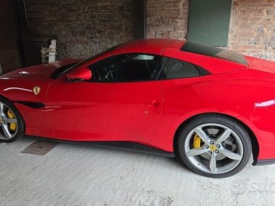 Usata Ferrari Portofino 2022 Rosso Cabrio