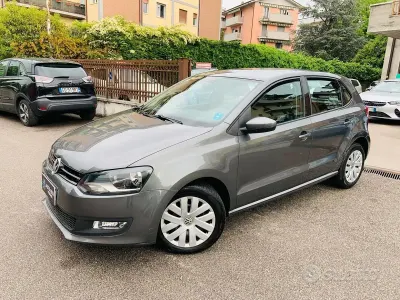 Usata VW Polo Sound 75 CV (55 kW) 2014 Grigio Berlina