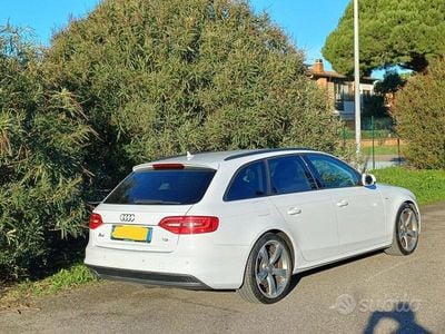 Begagnad Audi A4 S-Line 150 HK (110 kW) 2015 Vit Kombi