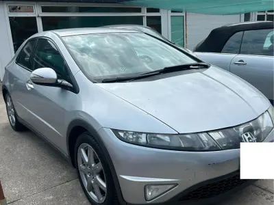 Usata Honda Civic Exclusive 140 CV (102 kW) 2010 Argento Berlina
