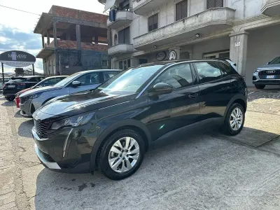 Usata Peugeot 3008 Allure 131 CV (96 kW) 2021 Nero SUV