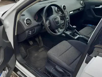 Usata Audi A3 Ambition 105 CV (77 kW) 2011 Utilitaria