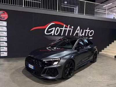Usata Audi RS3 400 CV (294 kW) 2022 Grigio scuro Berlina