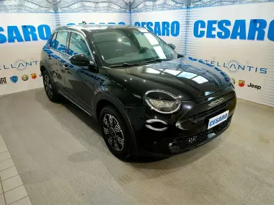 Usata Fiat 600 136 CV (100 kW) 2025 Nero cinema (pastello) SUV