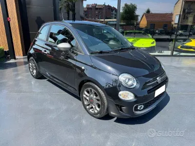 Usata Fiat 500 Sport 69 CV (50 kW) 2019 Nero pastello Utilitaria